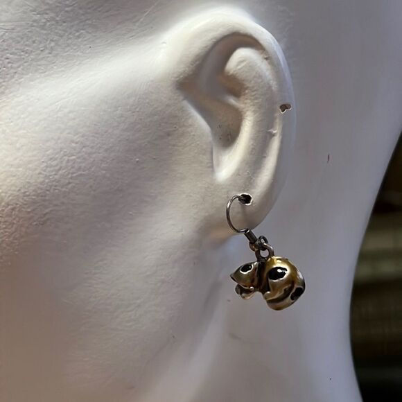 Adorable Silver-Tone Hanging Cats - Excellent Preowned Condition - Picture 3 of 9